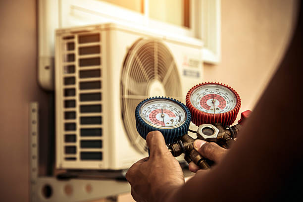 Professional Hvac technician working in Anna, OH